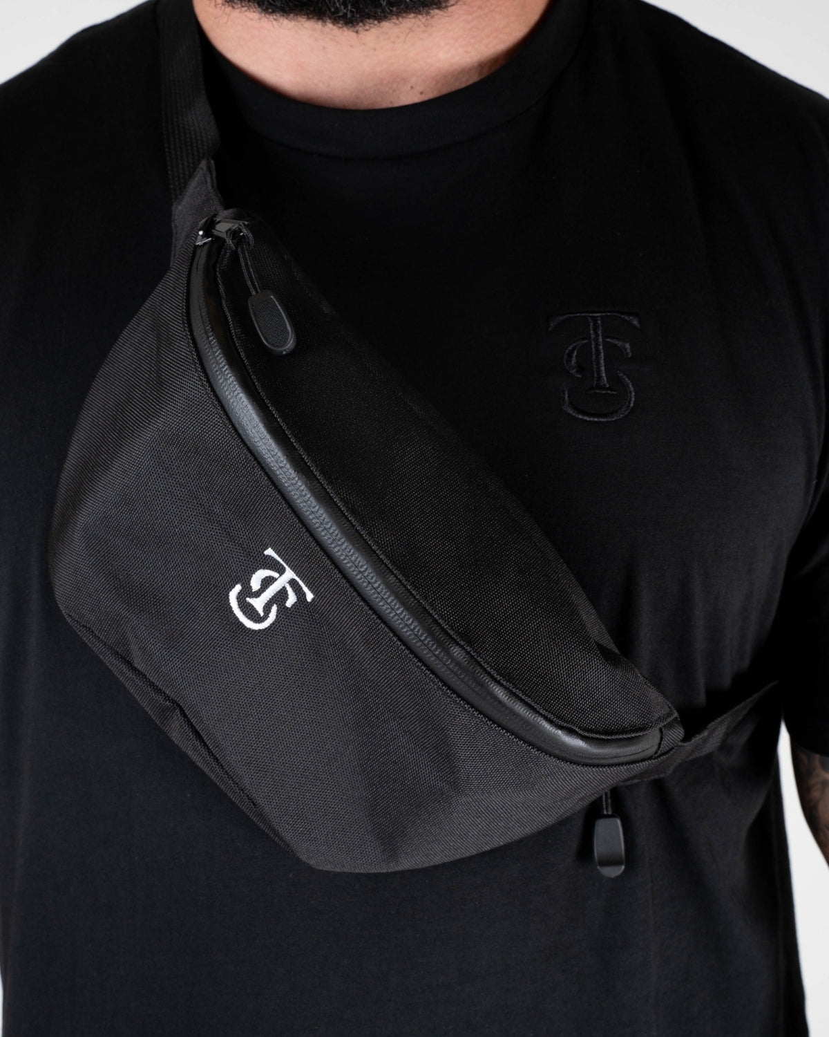 Classic Waist Bag - Black w/ White